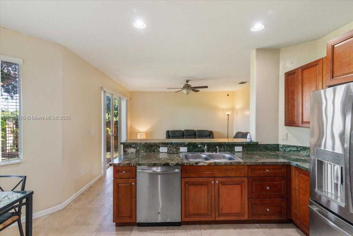 Small Image of 5776 SOUTH WEST 166TH CT, Miami Number 16