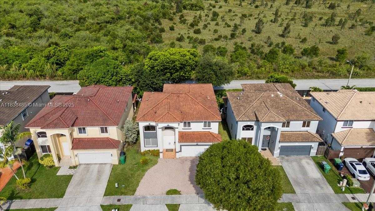 Small Image of 5776 SOUTH WEST 166TH CT, Miami Number 2