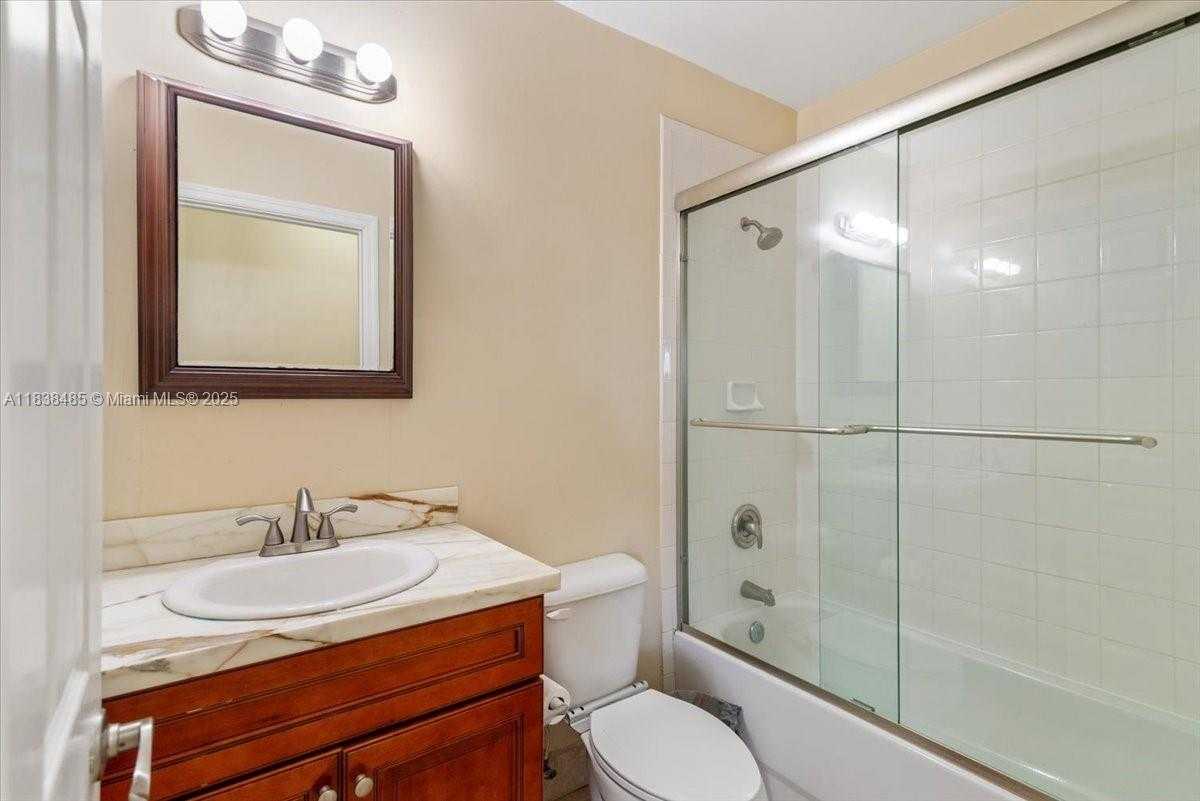 Small Image of 5776 SOUTH WEST 166TH CT, Miami Number 22