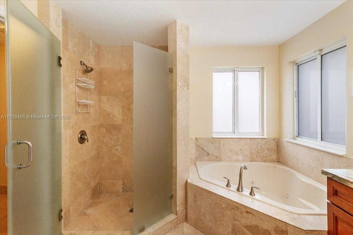 Small Image of 5776 SOUTH WEST 166TH CT, Miami Number 30