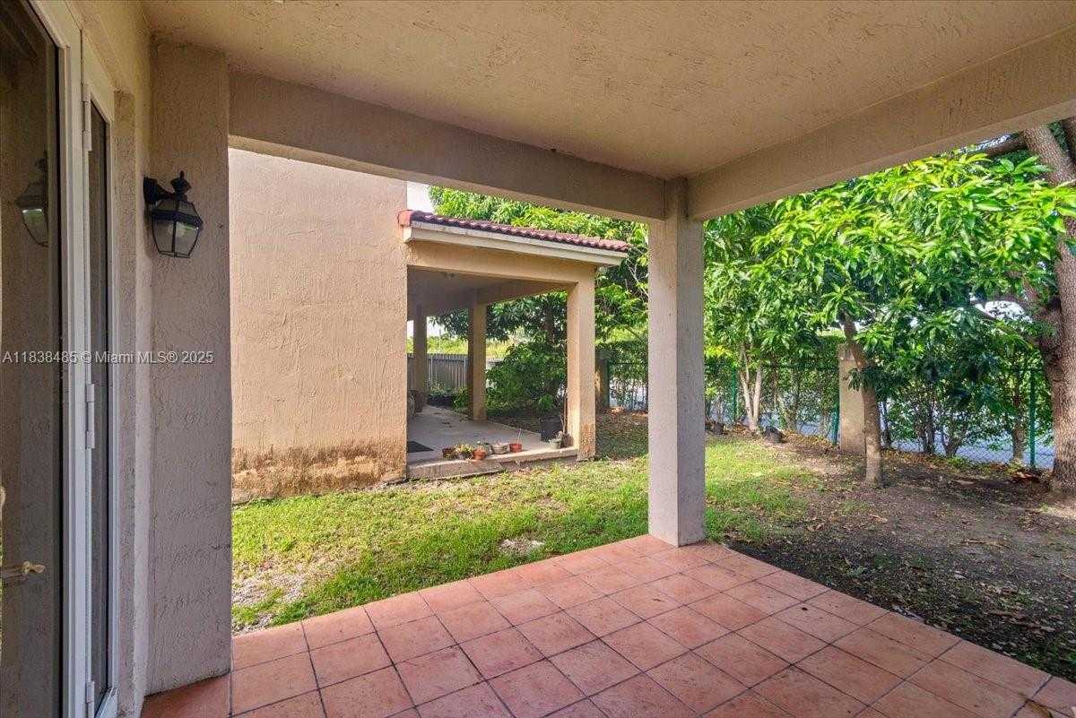 Small Image of 5776 SOUTH WEST 166TH CT, Miami Number 38