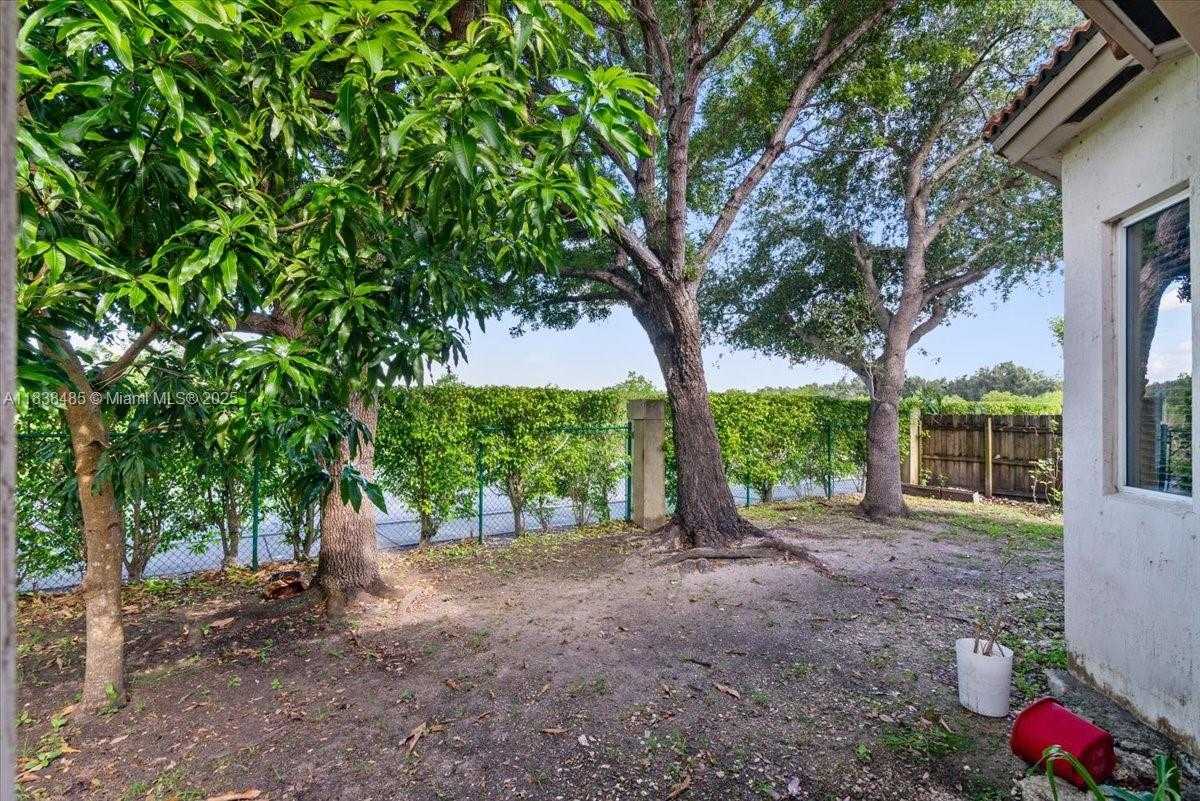 Small Image of 5776 SOUTH WEST 166TH CT, Miami Number 39