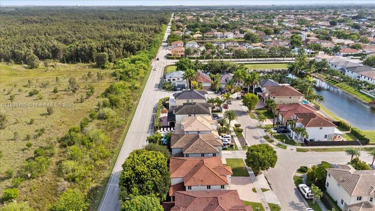 Small Image of 5776 SOUTH WEST 166TH CT, Miami Number 5