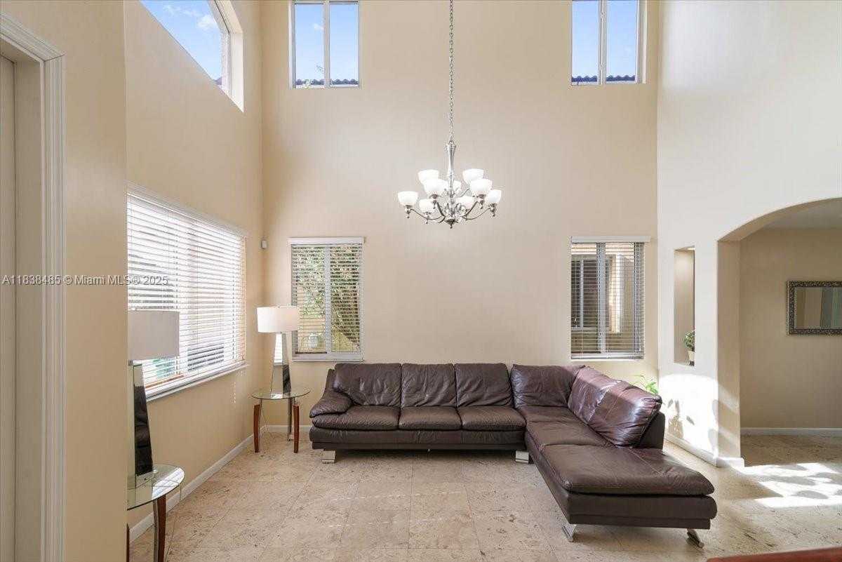 Small Image of 5776 SOUTH WEST 166TH CT, Miami Number 7