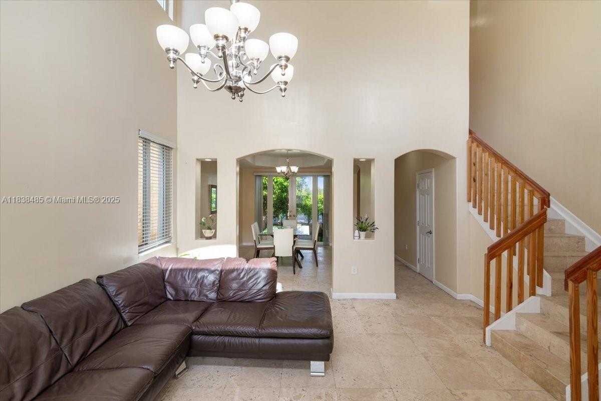 Small Image of 5776 SOUTH WEST 166TH CT, Miami Number 8