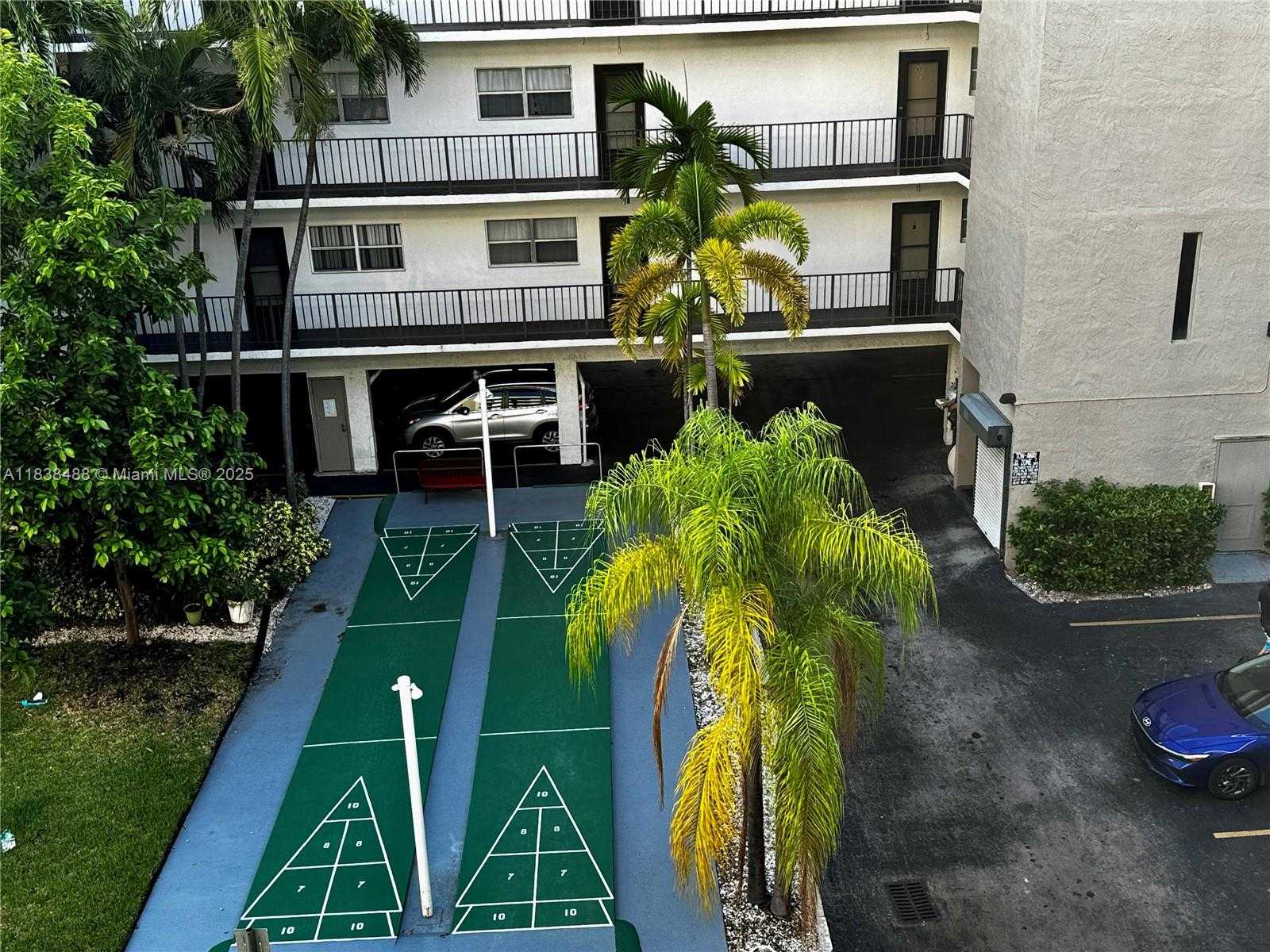 Small Image of 201 178TH DR #437, Sunny Isles Beach Number 17