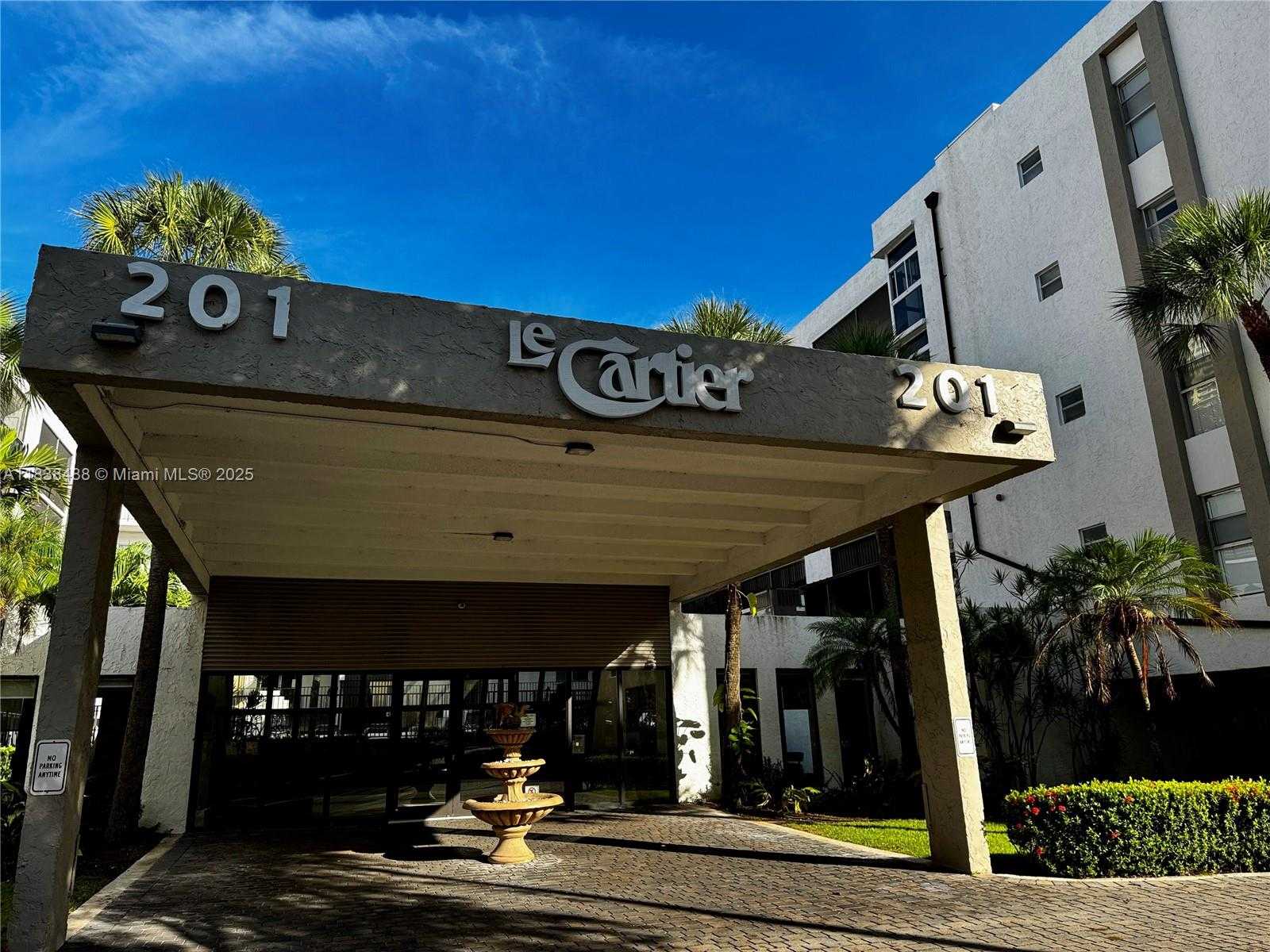 Small Image of 201 178TH DR #437, Sunny Isles Beach Number 19