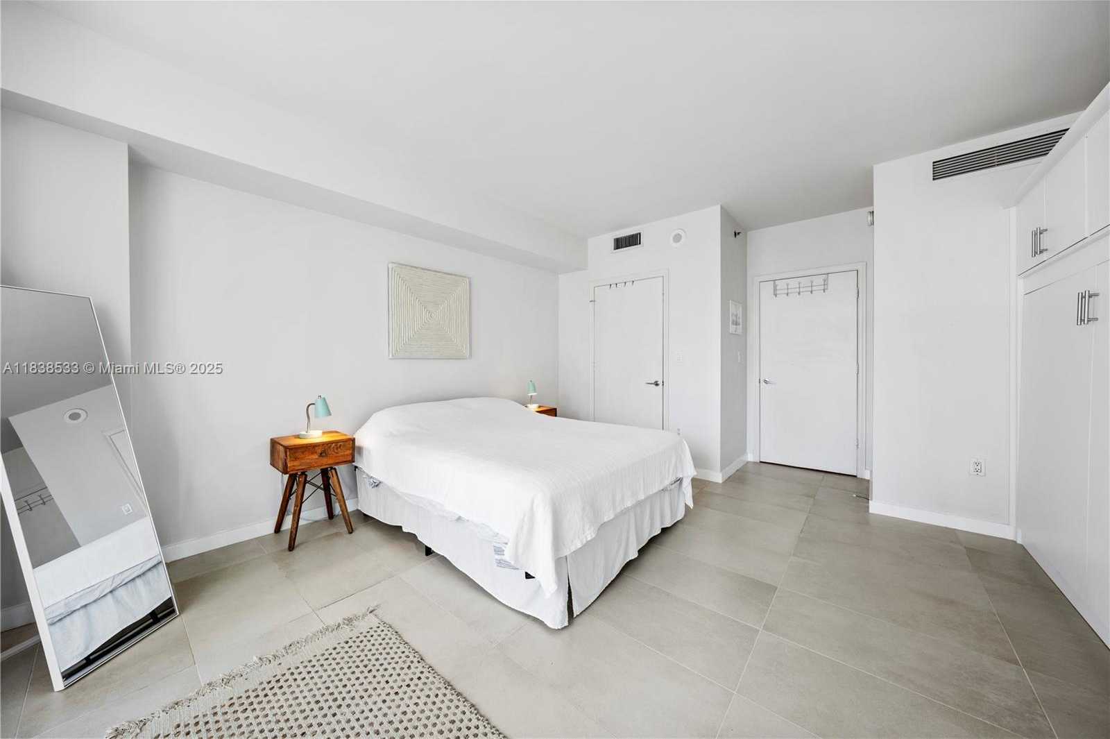Small Image of 55 SOUTH EAST 6TH ST #1708, Miami Number 10