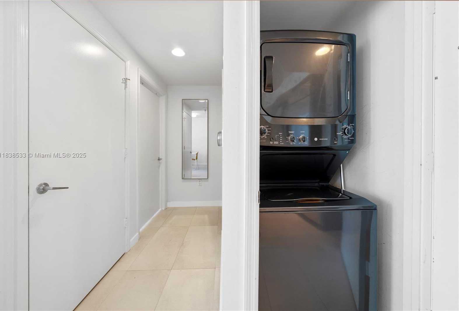 Small Image of 55 SOUTH EAST 6TH ST #1708, Miami Number 13