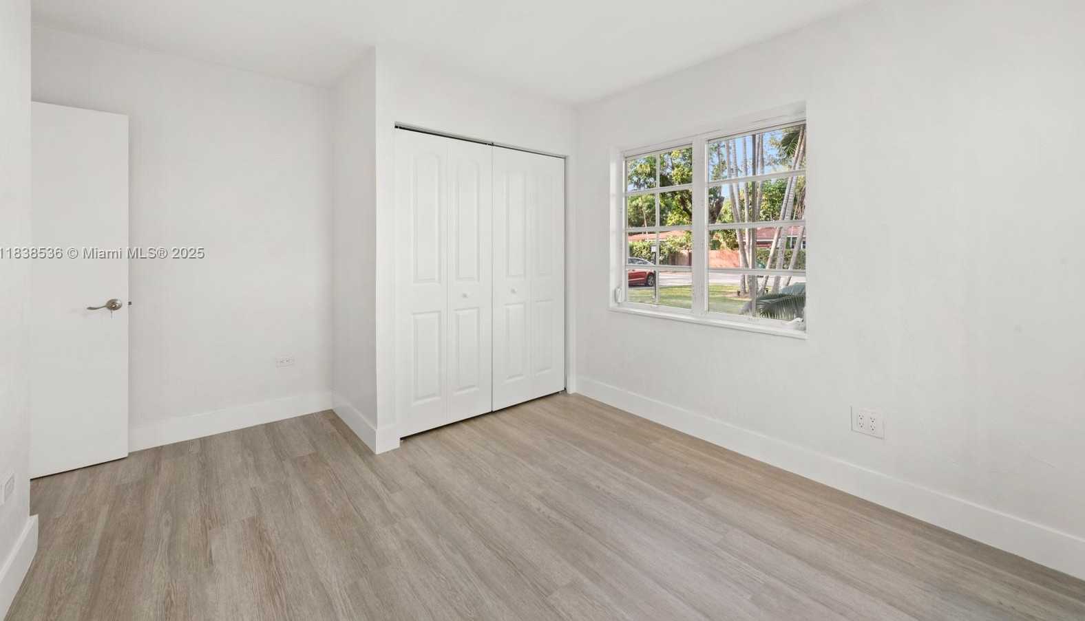 Small Image of 4080 HARDIE AVE, Miami Number 12