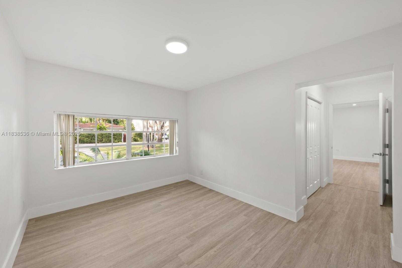 Small Image of 4080 HARDIE AVE, Miami Number 21