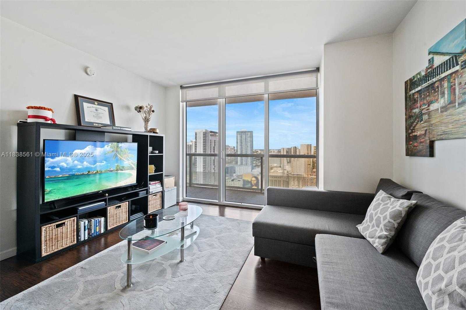 Small Image of 50 BISCAYNE BLVD #3605, Miami Number 7