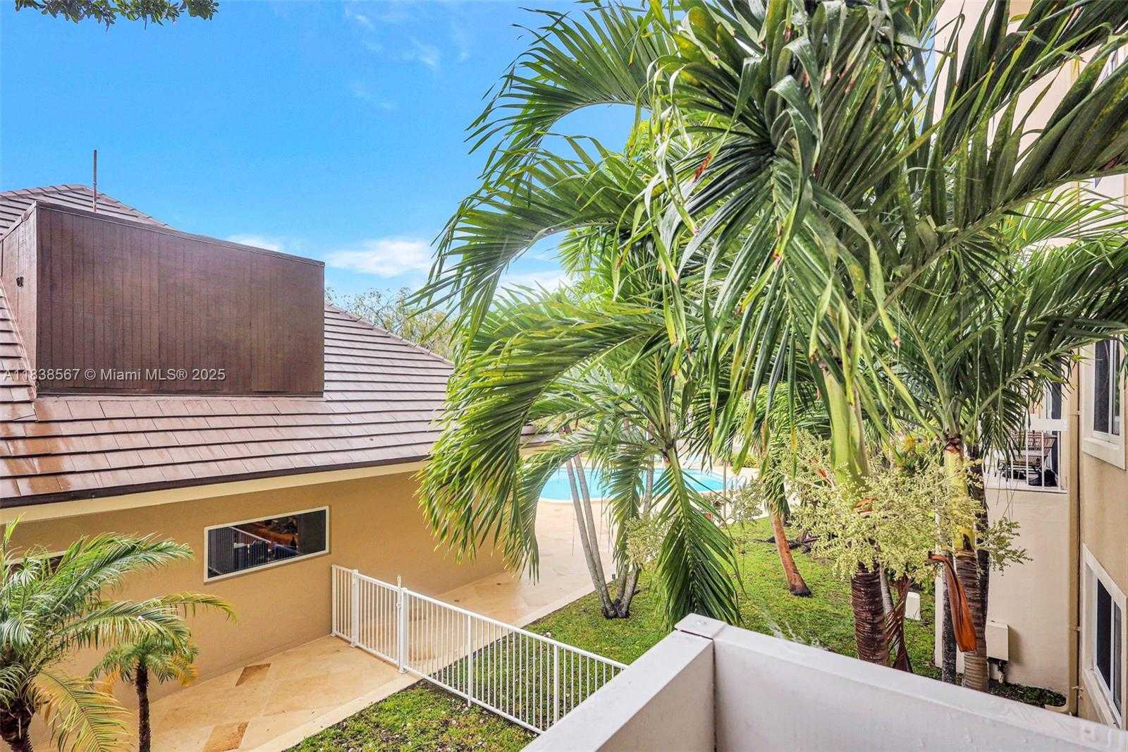 Small Image of 7705 CAMINO REAL #B204, Miami Number 4