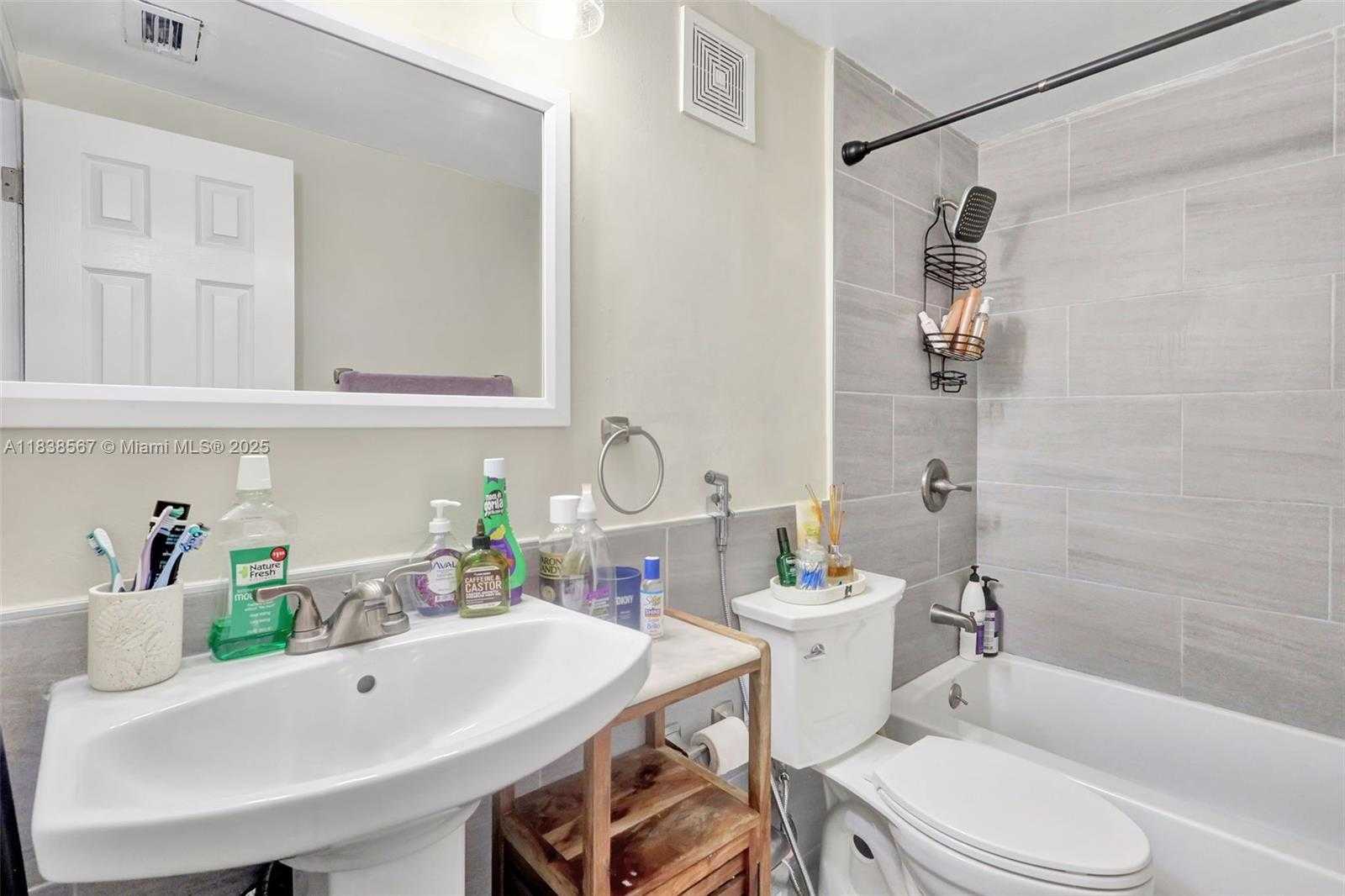 Small Image of 7705 CAMINO REAL #B204, Miami Number 9