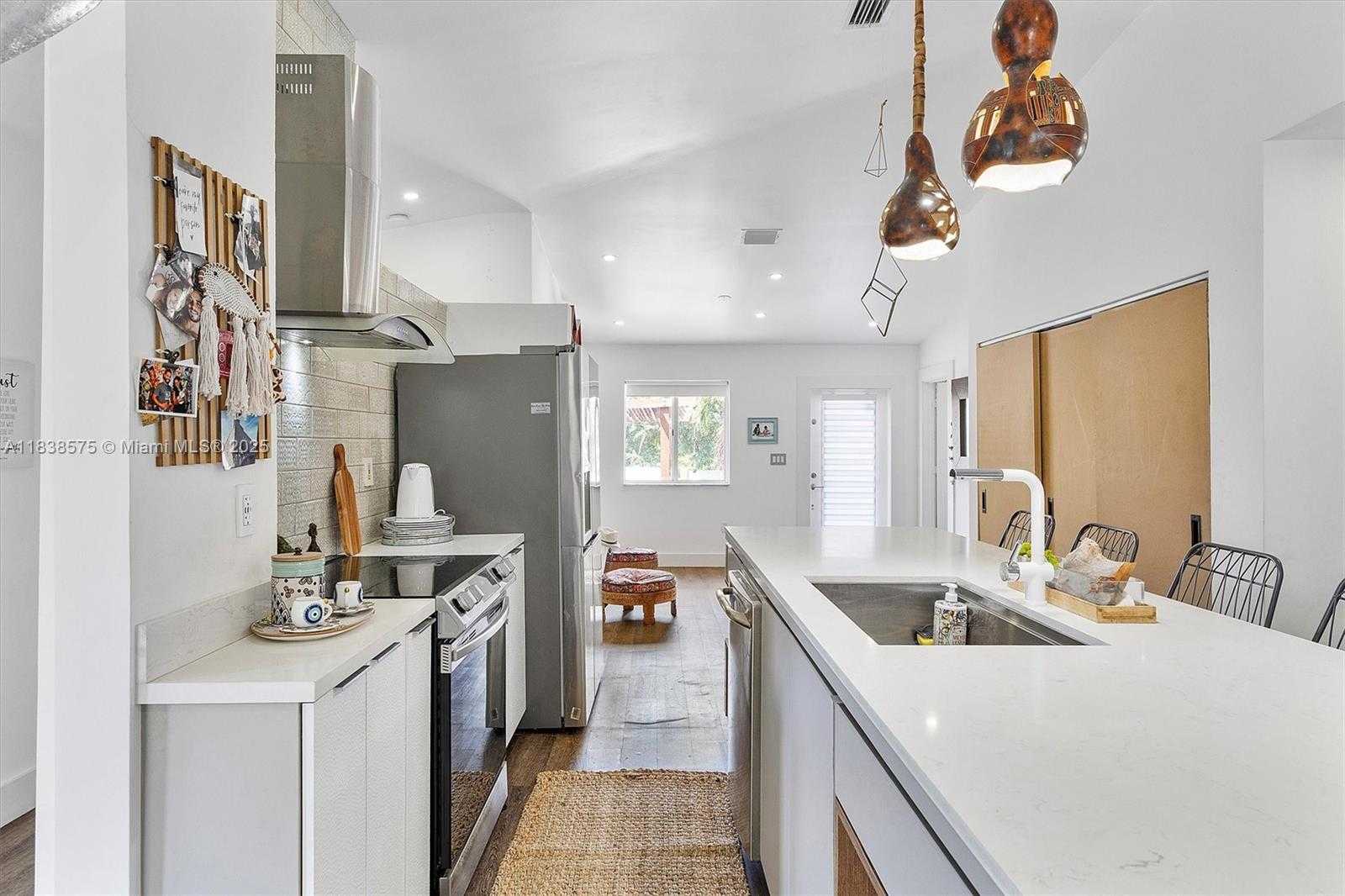 Small Image of 266 NORTH EAST 117TH ST, Miami Number 16