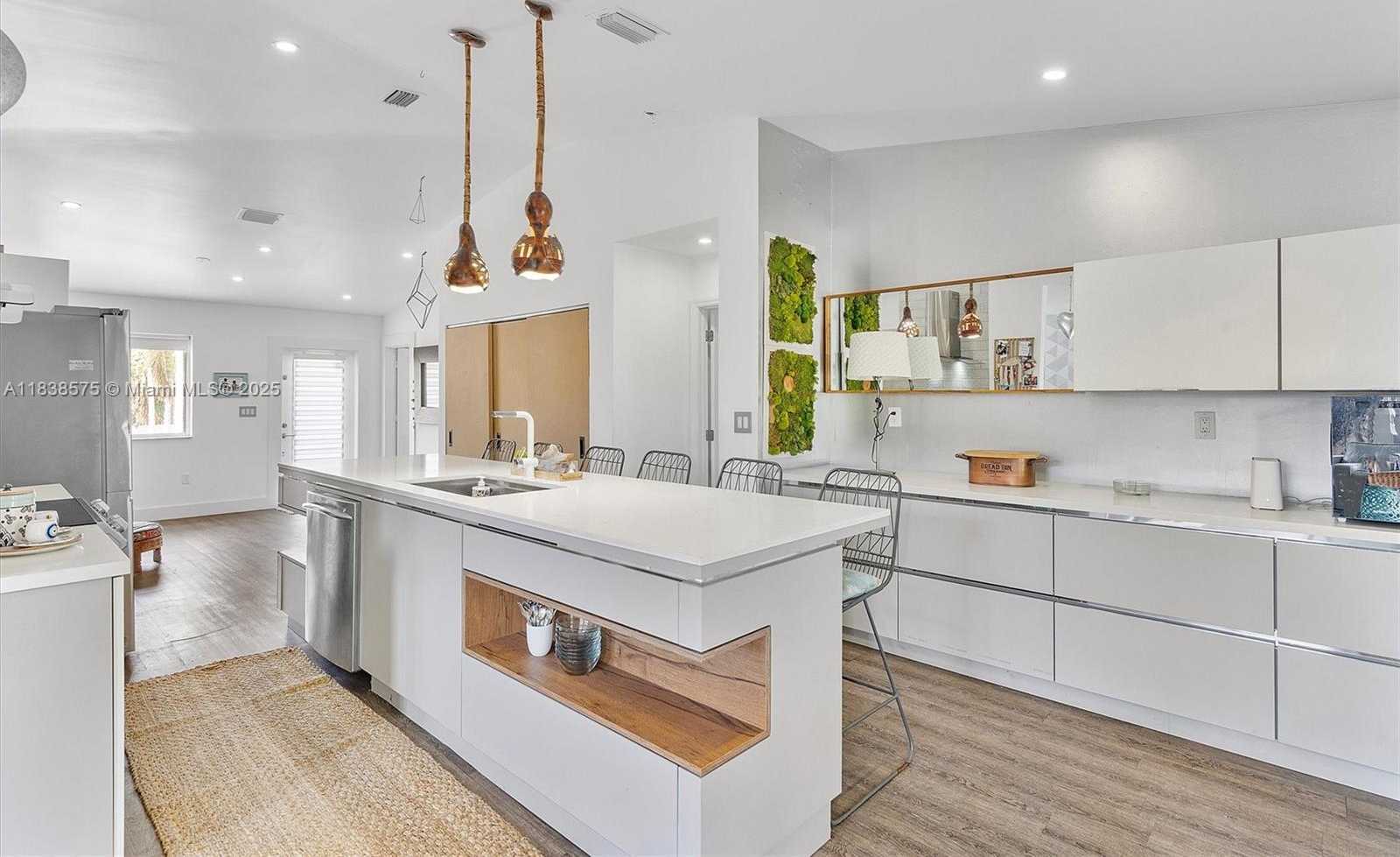 Small Image of 266 NORTH EAST 117TH ST, Miami Number 17