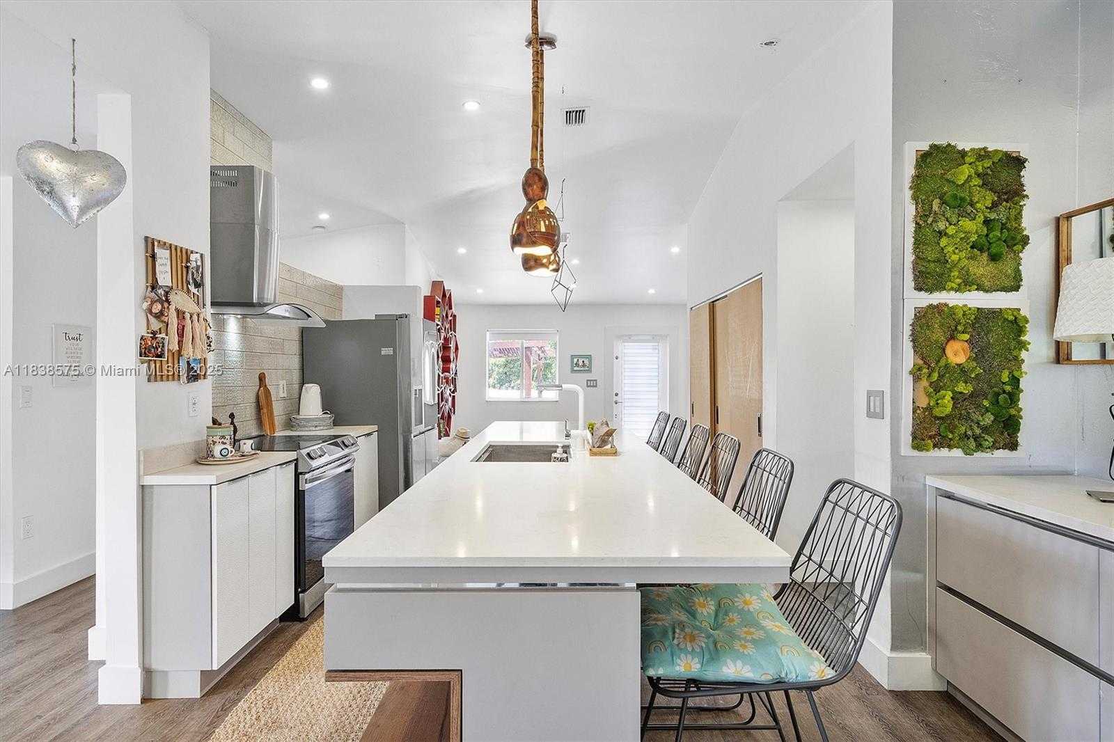 Small Image of 266 NORTH EAST 117TH ST, Miami Number 18