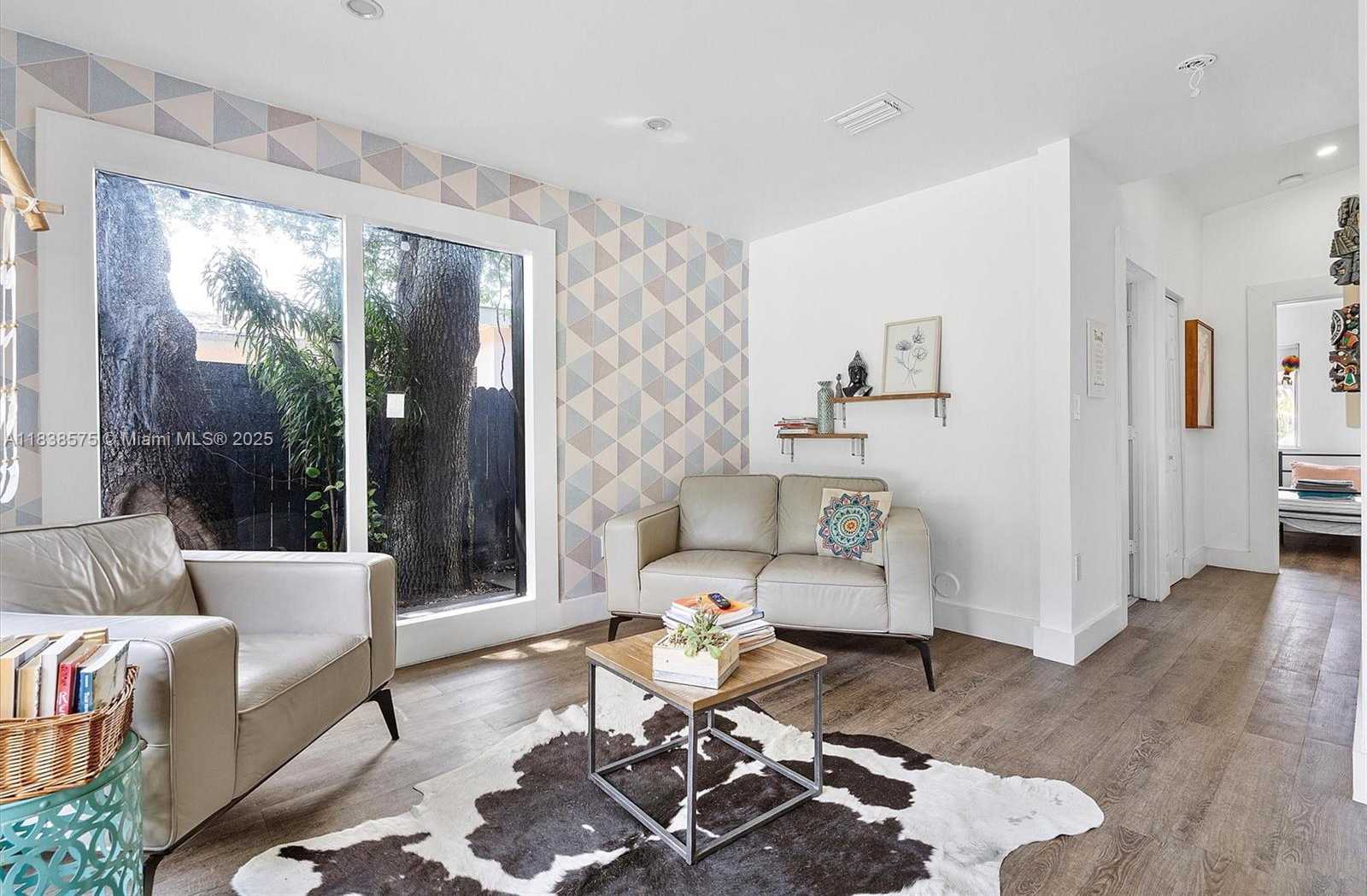 Small Image of 266 NORTH EAST 117TH ST, Miami Number 21