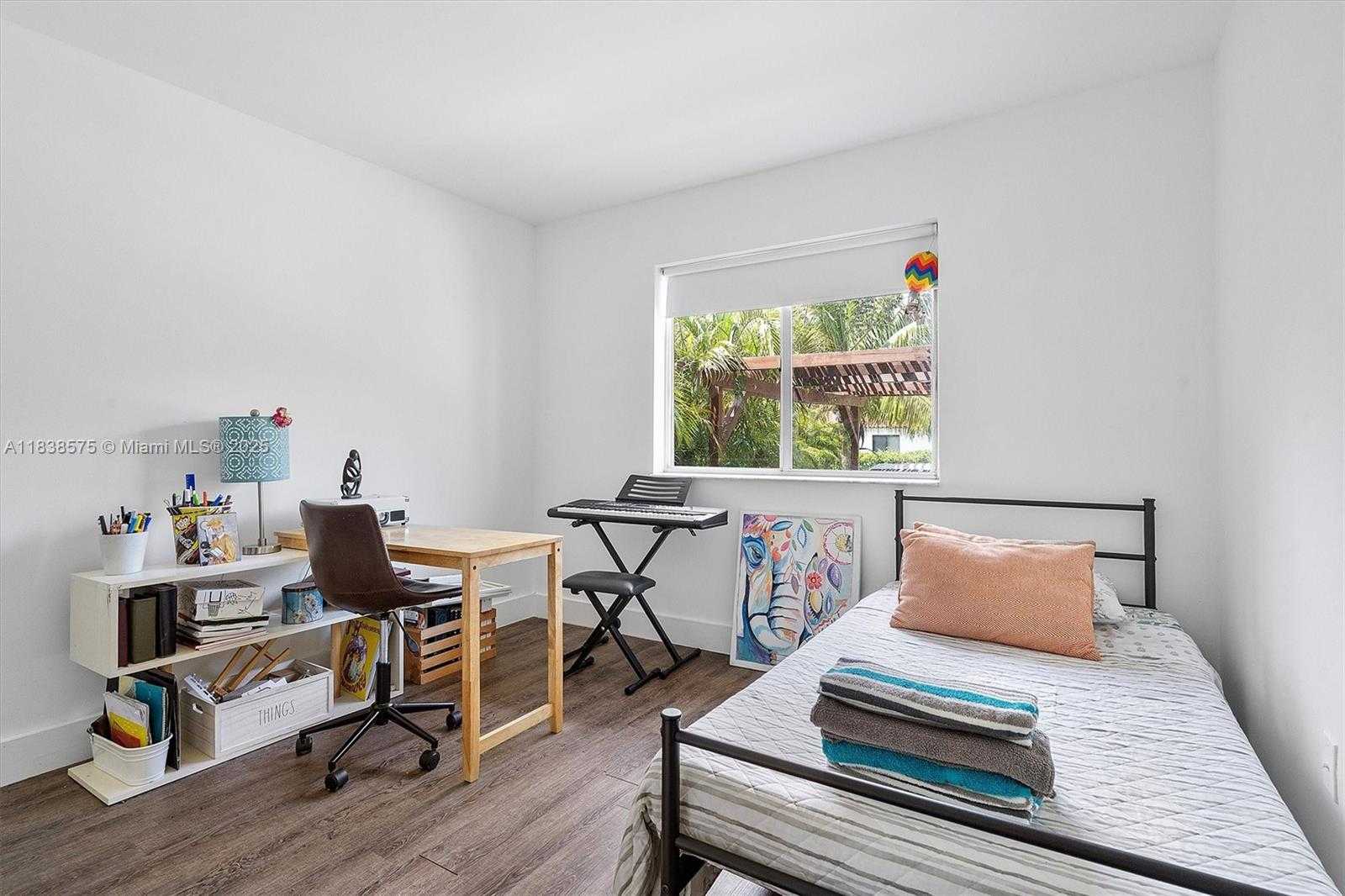 Small Image of 266 NORTH EAST 117TH ST, Miami Number 23