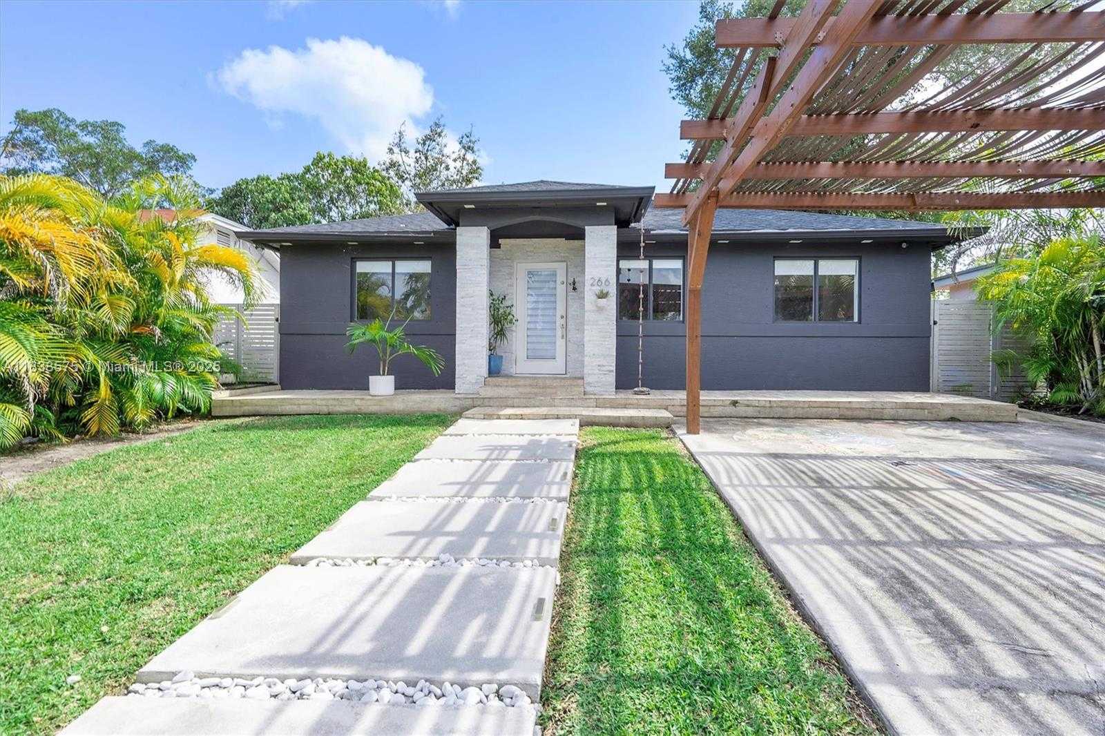 Small Image of 266 NORTH EAST 117TH ST, Miami Number 3