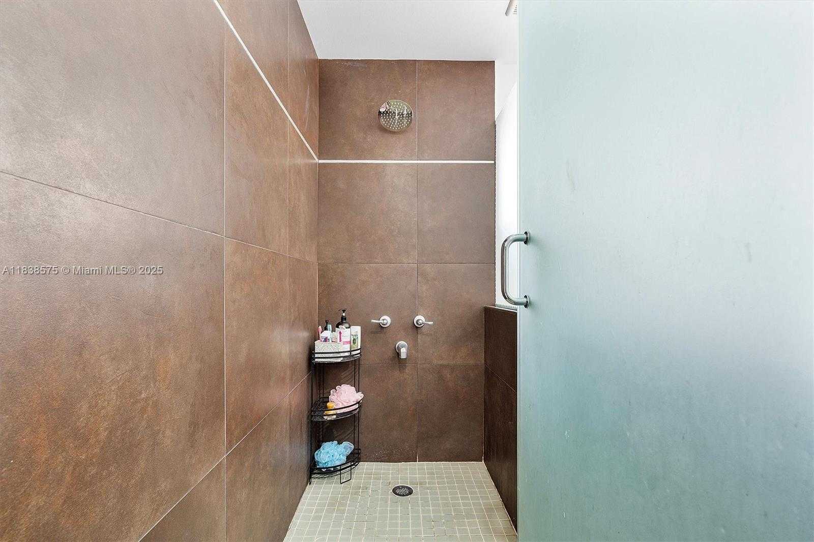 Small Image of 266 NORTH EAST 117TH ST, Miami Number 37
