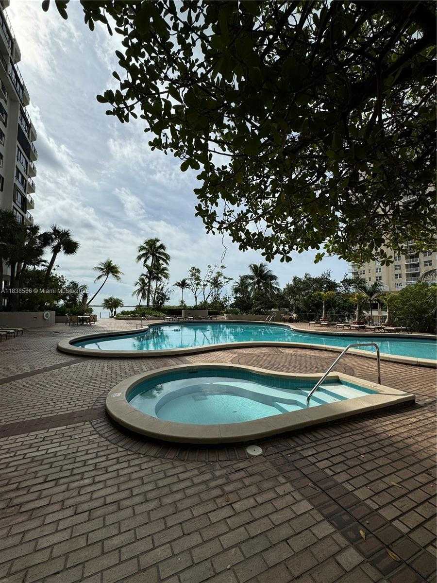 Small Image of 520 BRICKELL KEY DR #A712, Miami Number 15