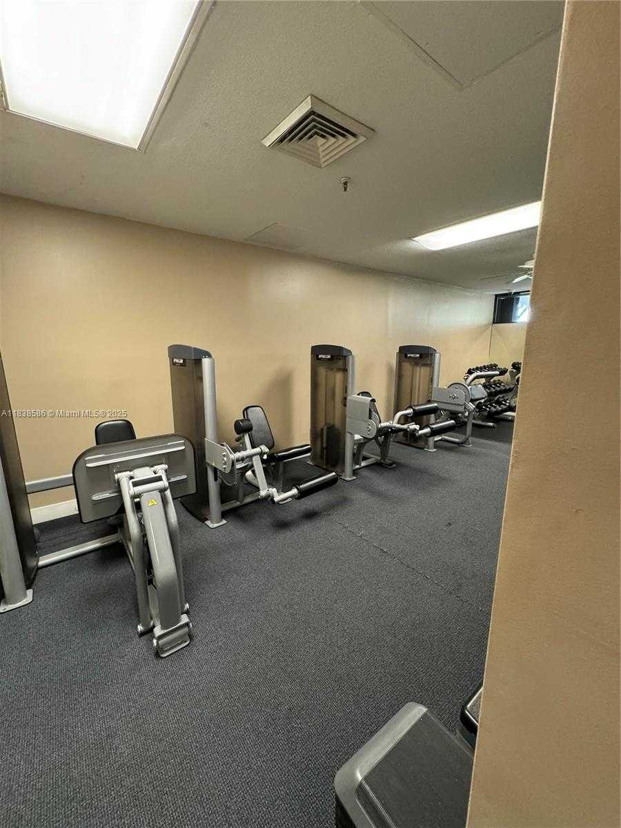Small Image of 520 BRICKELL KEY DR #A712, Miami Number 20