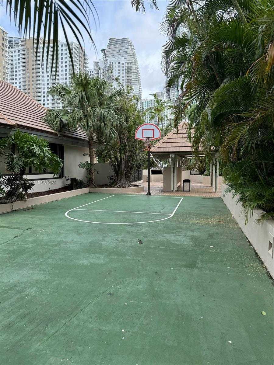Small Image of 520 BRICKELL KEY DR #A712, Miami Number 25