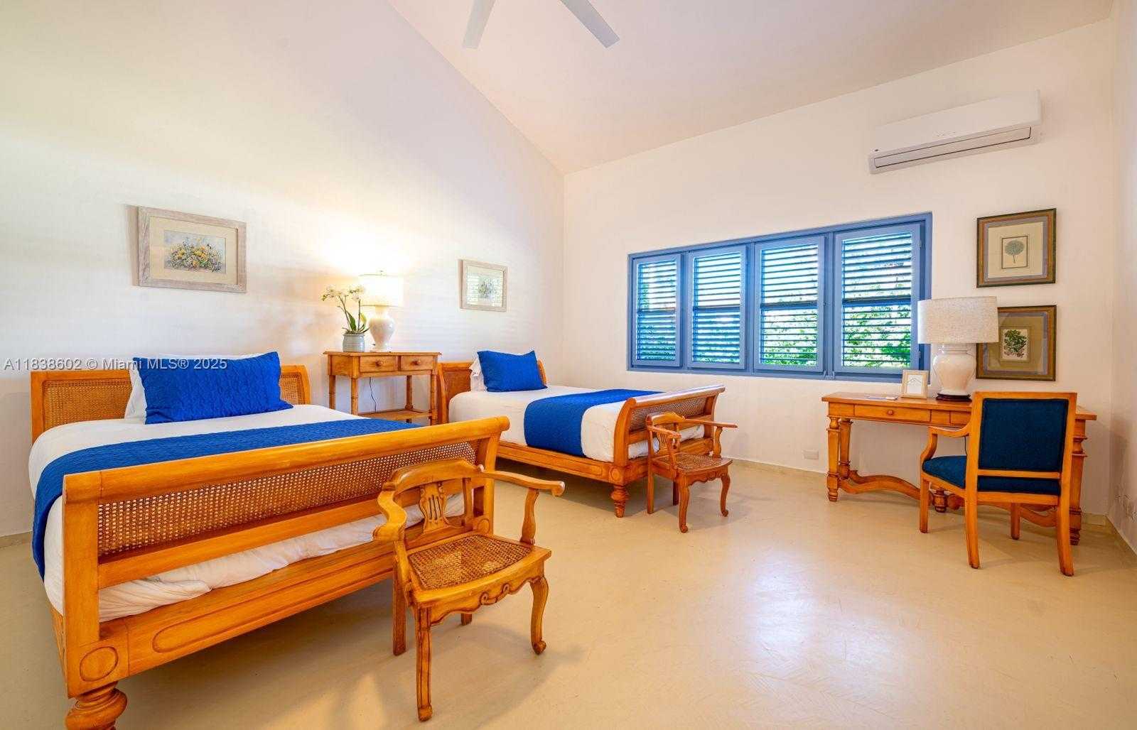 Small Image of PUNTA MINITAS, CASA DE CAMPO, Out of City Number 11