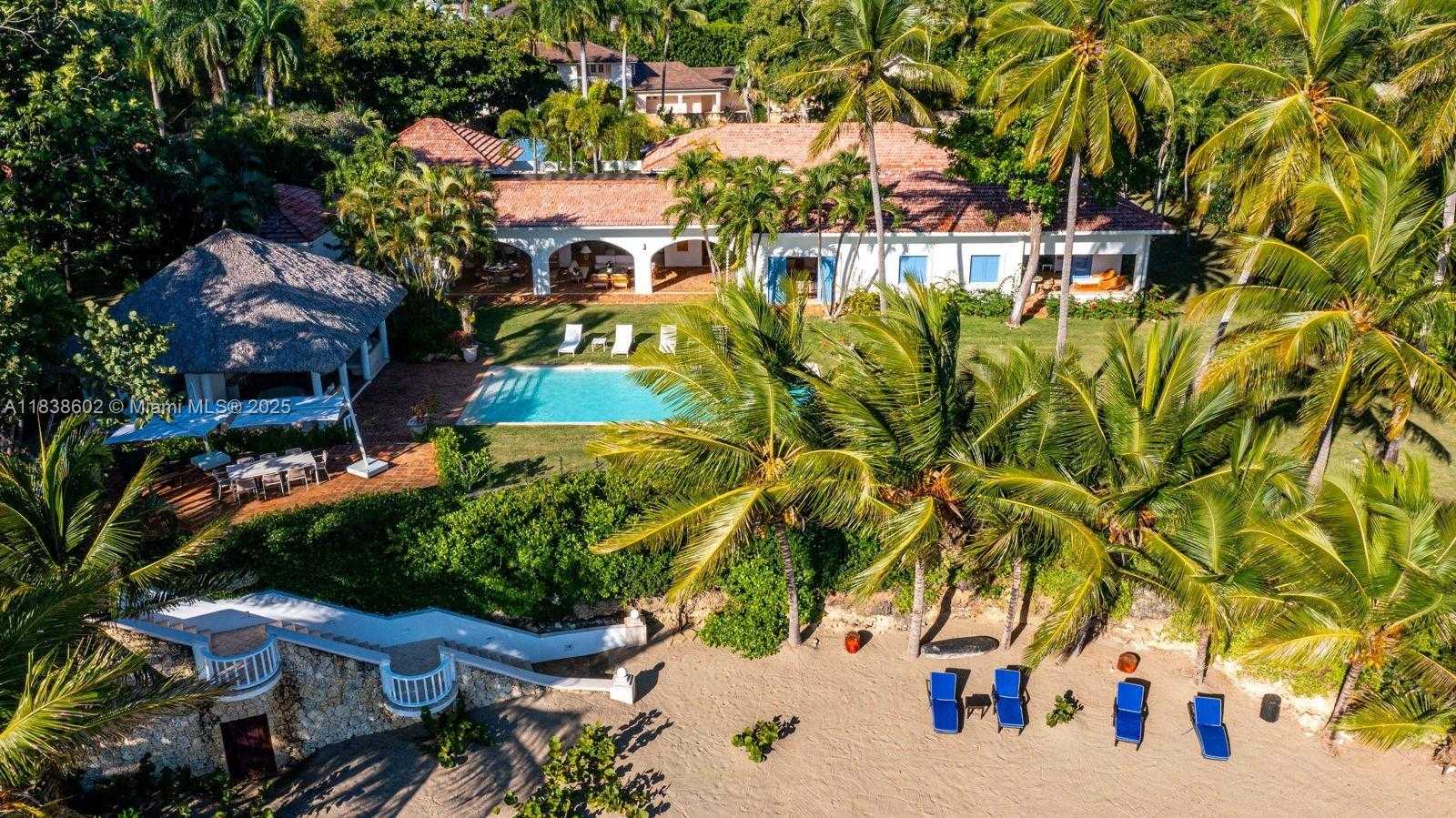 Small Image of PUNTA MINITAS, CASA DE CAMPO, Out of City Number 2