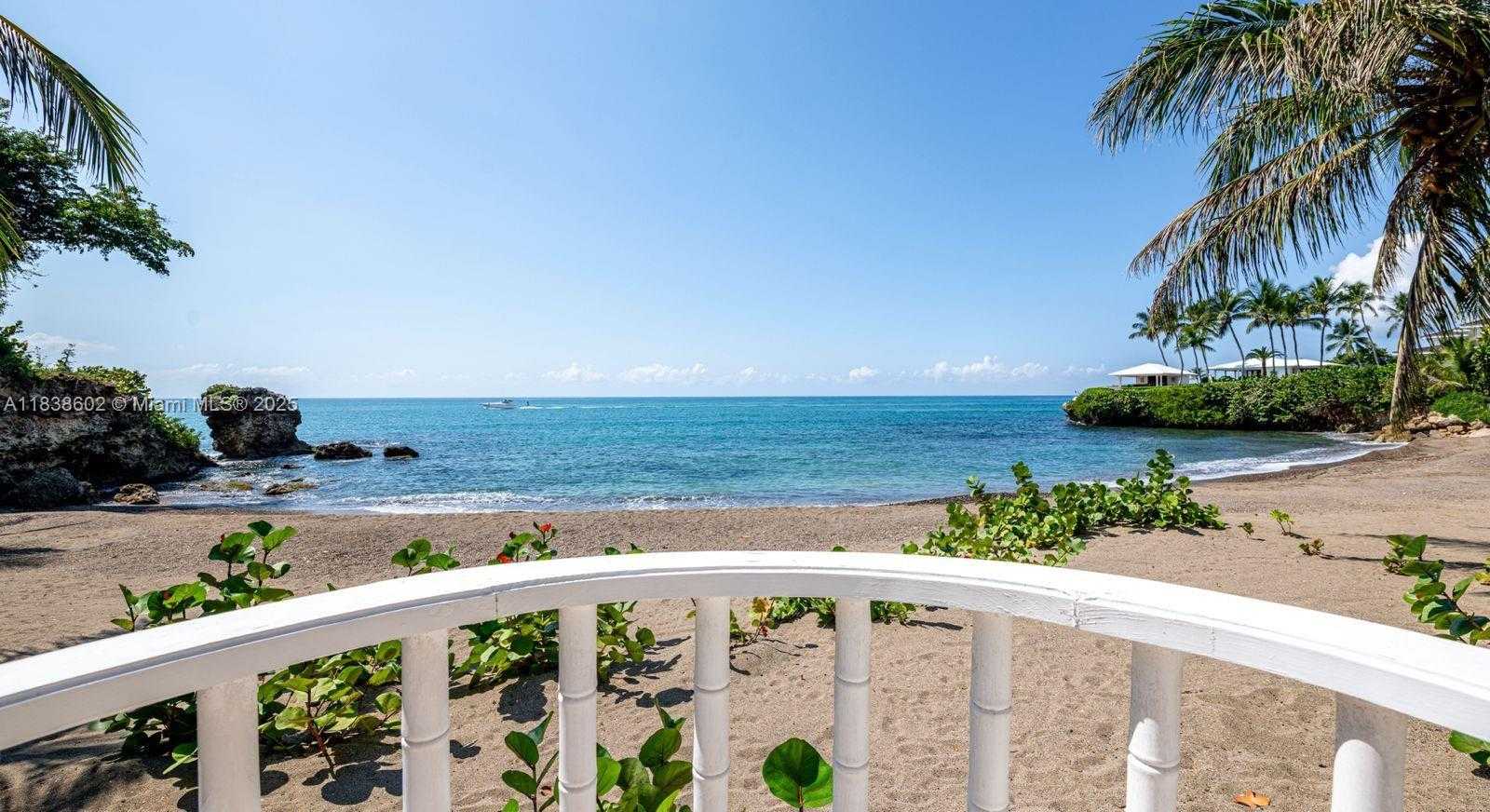Small Image of PUNTA MINITAS, CASA DE CAMPO, Out of City Number 21