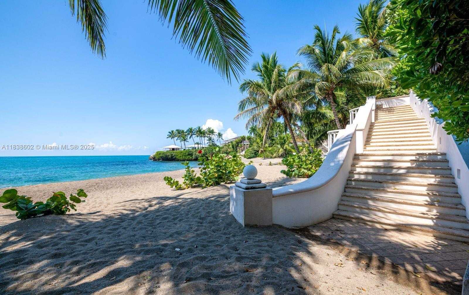 Small Image of PUNTA MINITAS, CASA DE CAMPO, Out of City Number 24