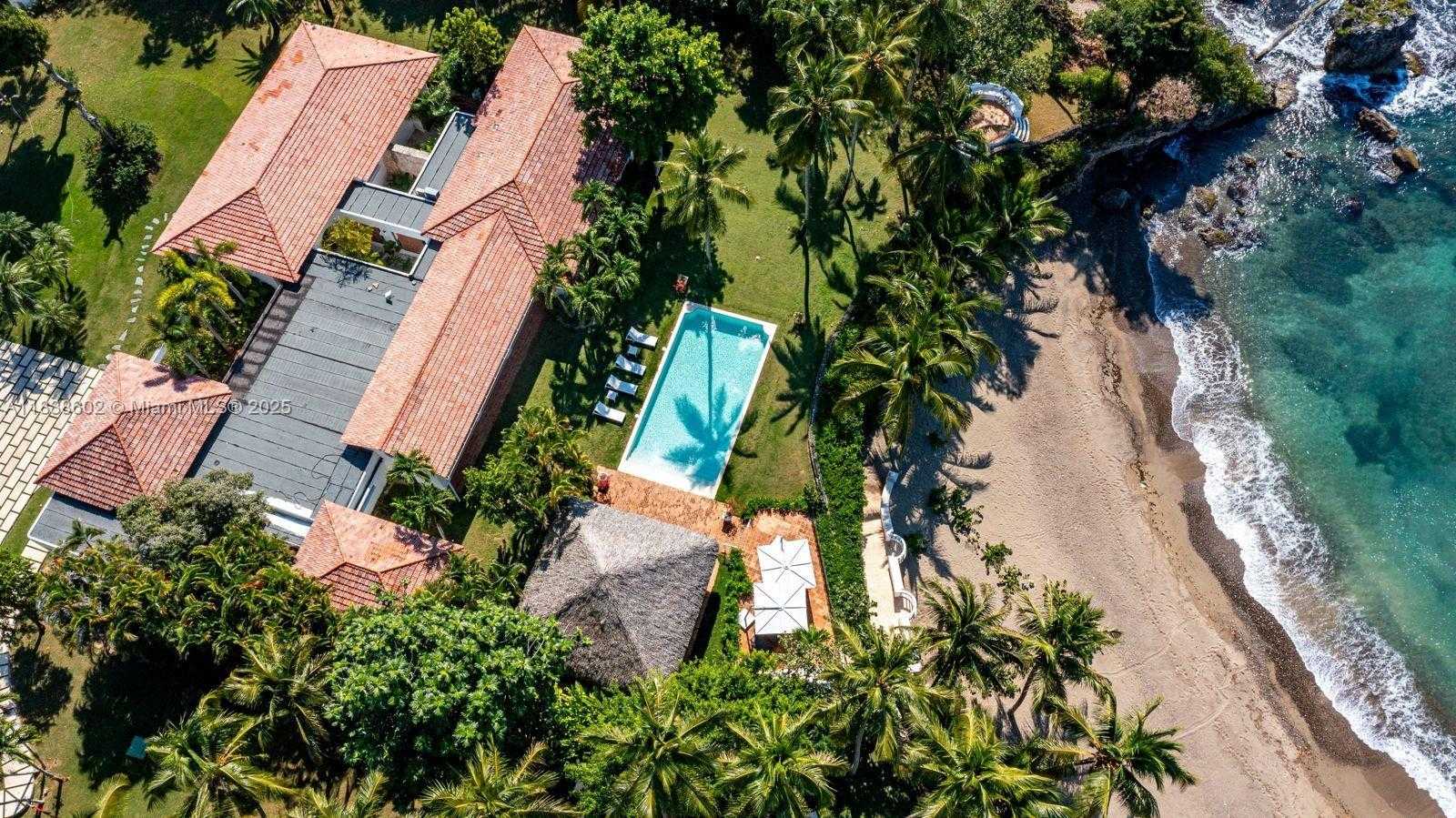 Small Image of PUNTA MINITAS, CASA DE CAMPO, Out of City Number 4