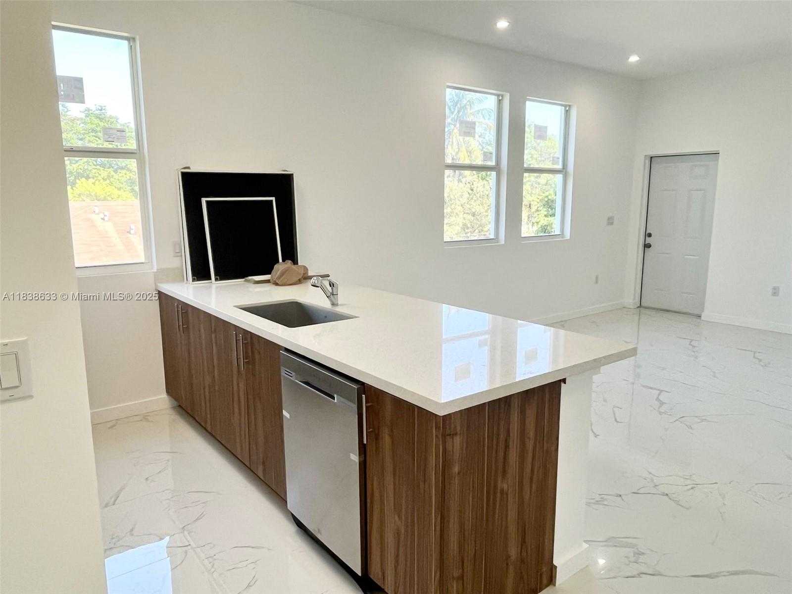 Small Image of 4506 NORTH WEST 22ND CT #B, Miami Number 5