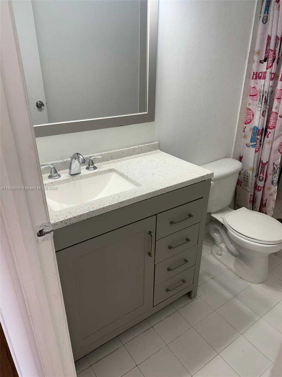 Small Image of 18111 NORTH WEST 68TH AVE #G210, Hialeah Gardens Number 12