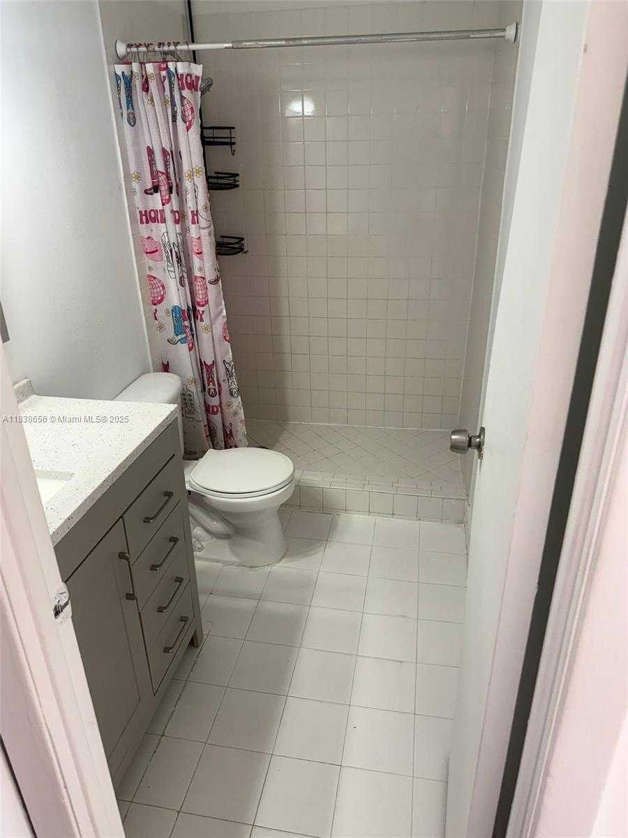 Small Image of 18111 NORTH WEST 68TH AVE #G210, Hialeah Gardens Number 13