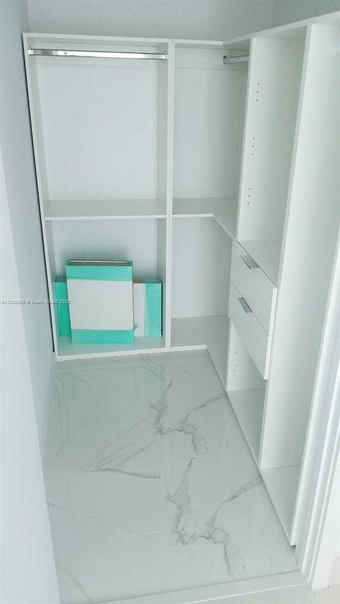 Small Image of 650 NORTH EAST 32ND ST #2508, Miami Number 19
