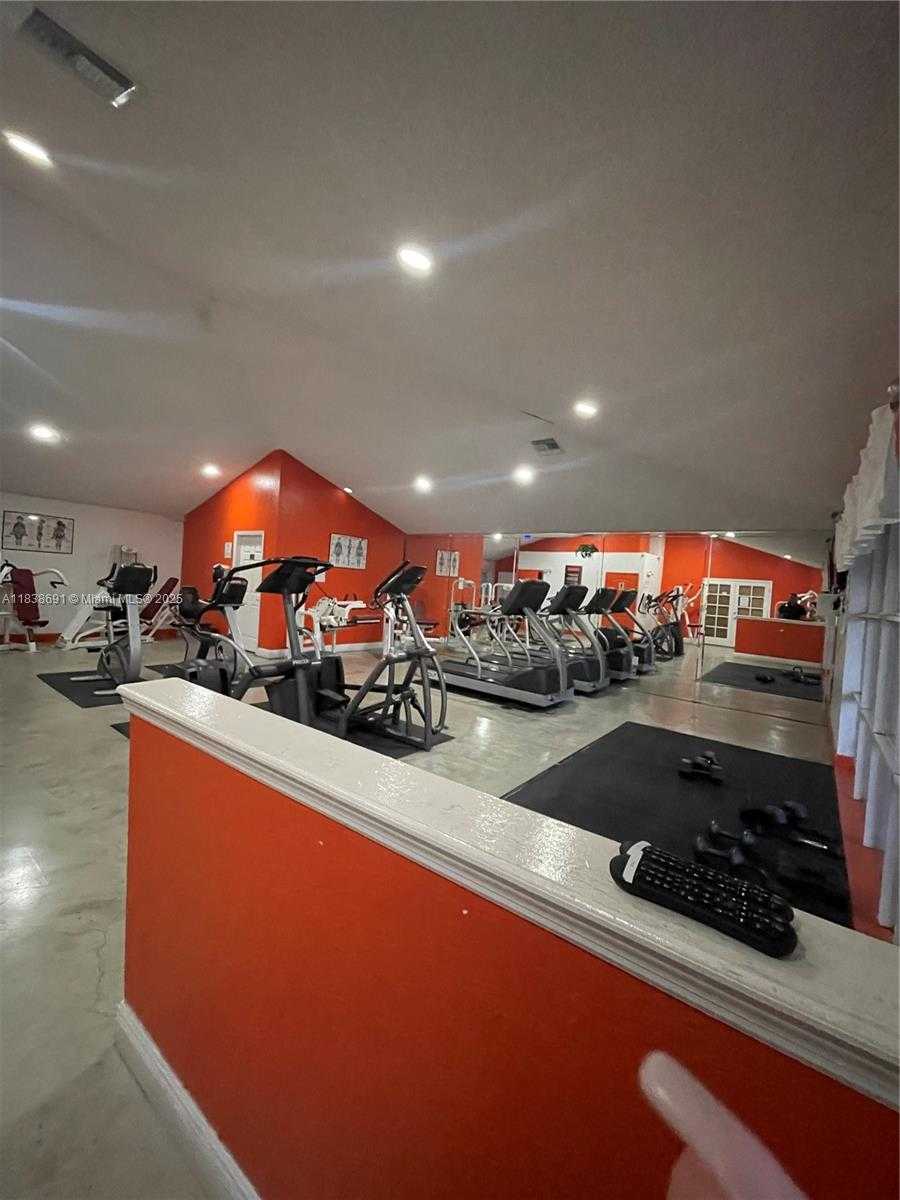 Small Image of 18830 NORTH WEST 57TH AVE #105, Hialeah Number 10