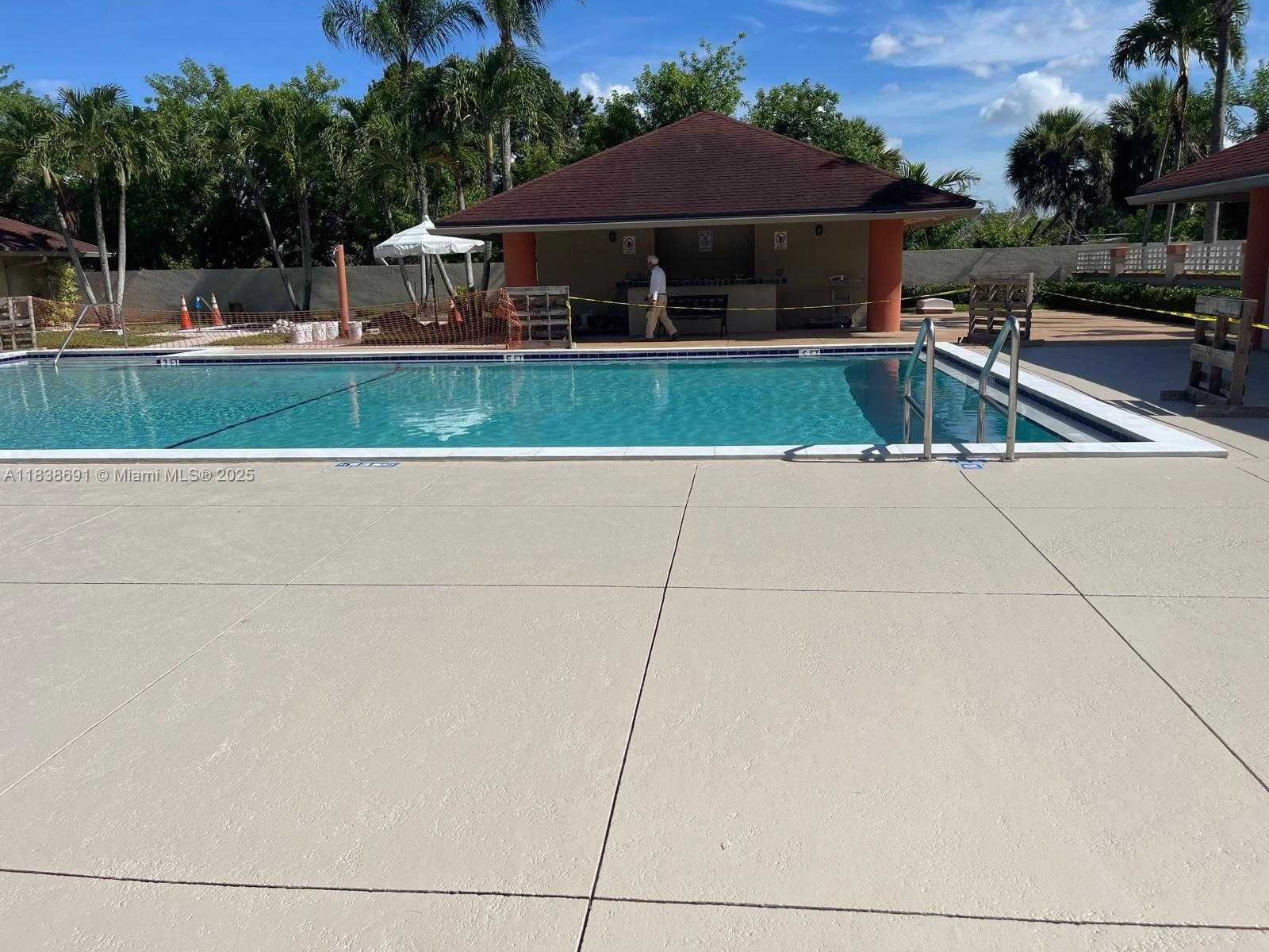 Small Image of 18830 NORTH WEST 57TH AVE #105, Hialeah Number 8