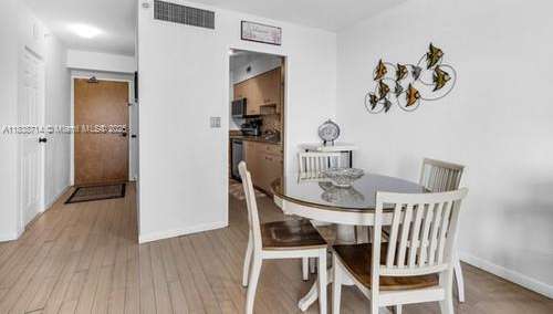 Small Image of 9195 COLLINS AVE #1006, Surfside Number 4