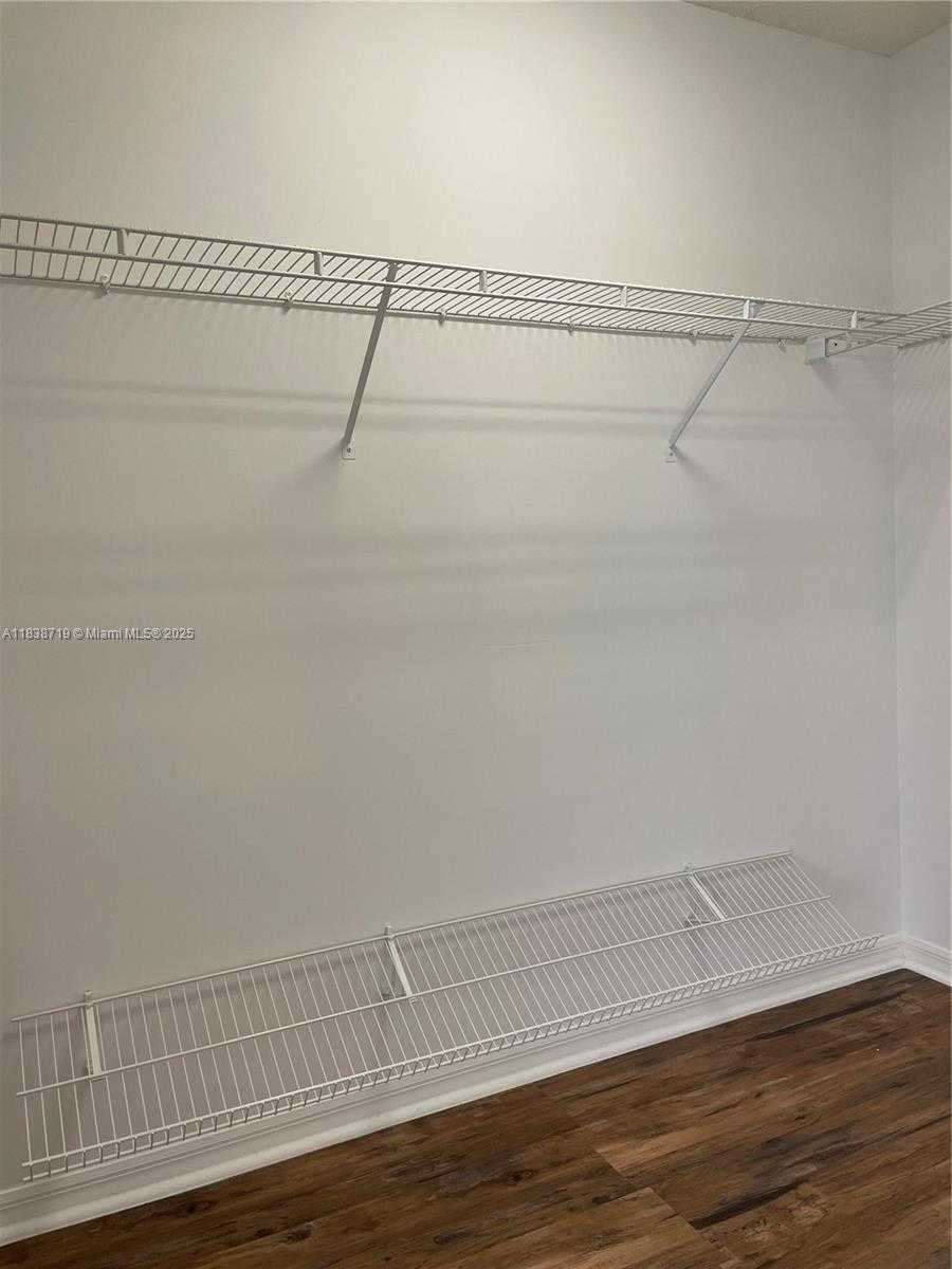 Small Image of 785 HERON RD #785, Weston Number 19