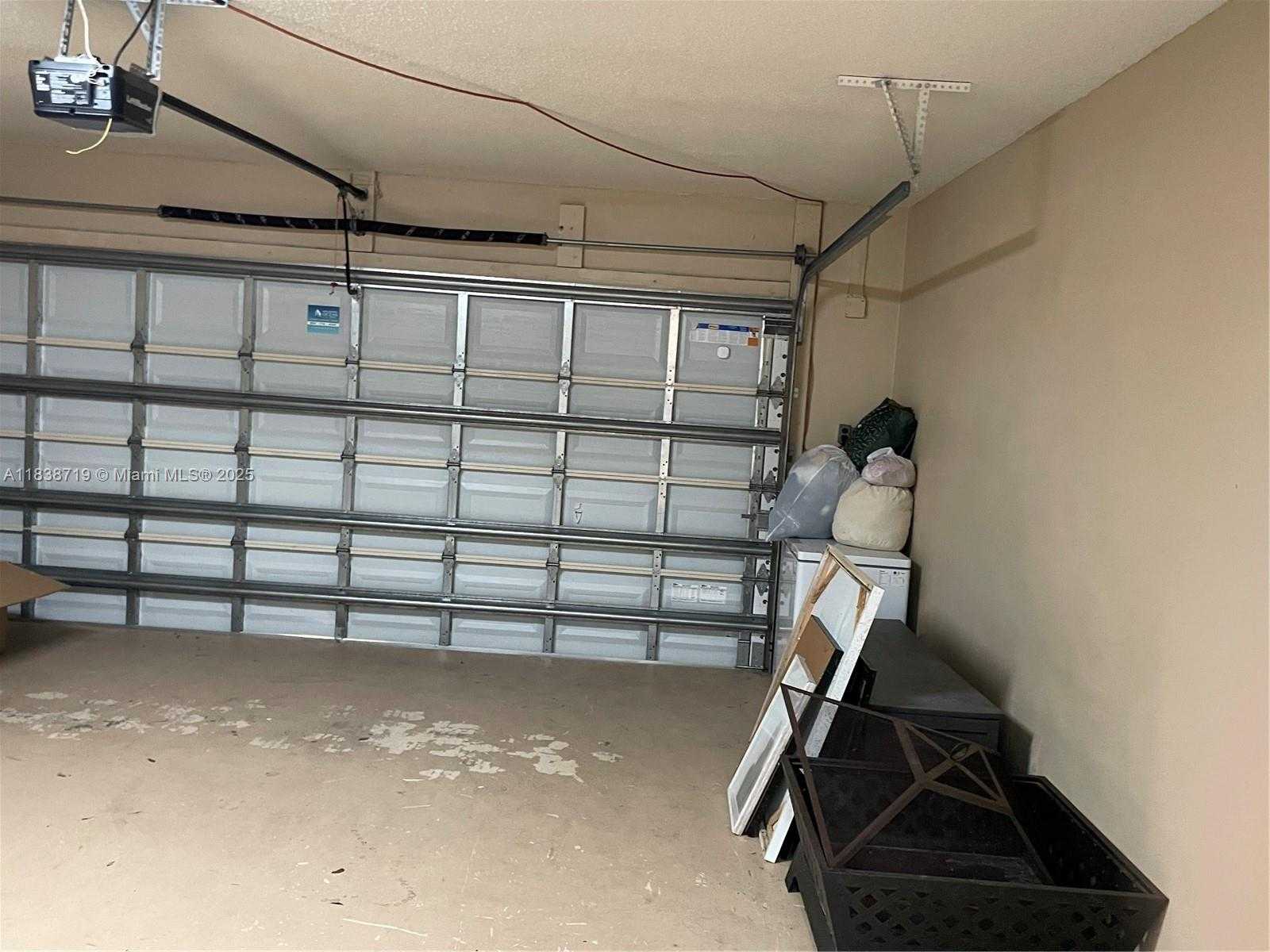Small Image of 785 HERON RD #785, Weston Number 20