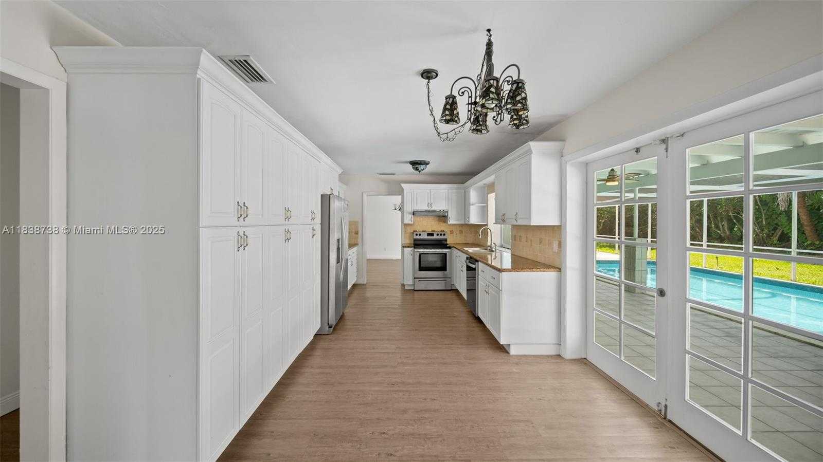 Small Image of 7100 SOUTH WEST 119TH ST, Pinecrest Number 10