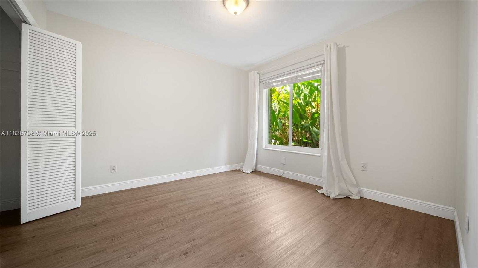 Small Image of 7100 SOUTH WEST 119TH ST, Pinecrest Number 23