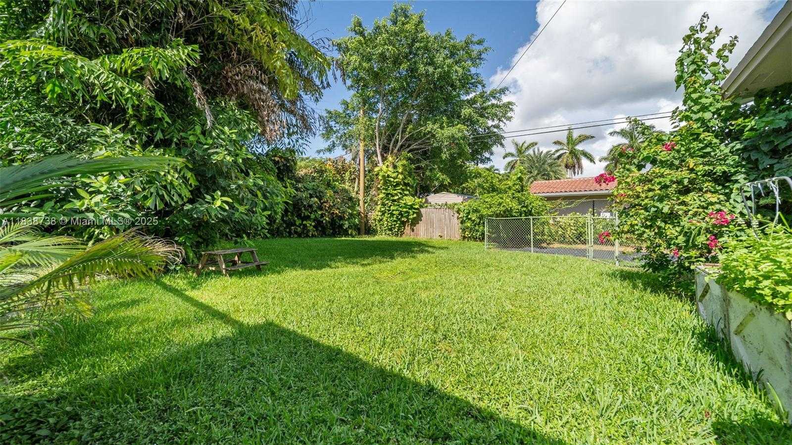 Small Image of 7100 SOUTH WEST 119TH ST, Pinecrest Number 36