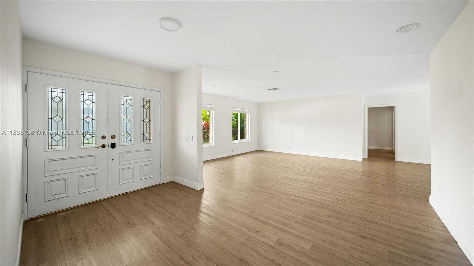Small Image of 7100 SOUTH WEST 119TH ST, Pinecrest Number 4