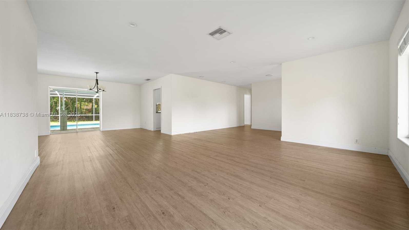 Small Image of 7100 SOUTH WEST 119TH ST, Pinecrest Number 7