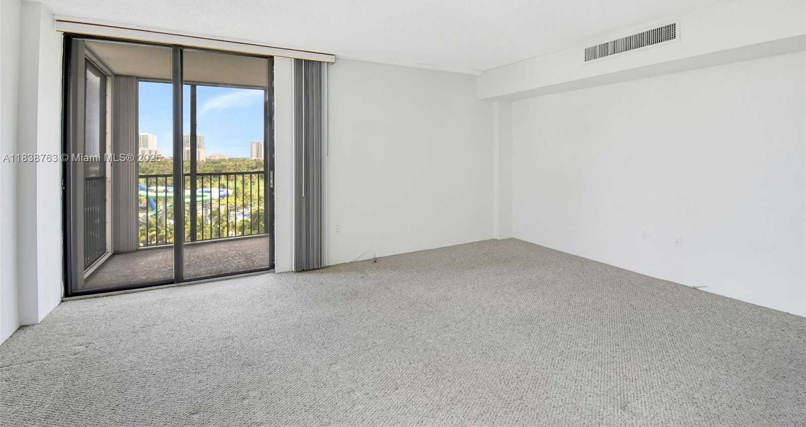 Small Image of 20100 WEST COUNTRY CLUB DR #1005, Aventura Number 16