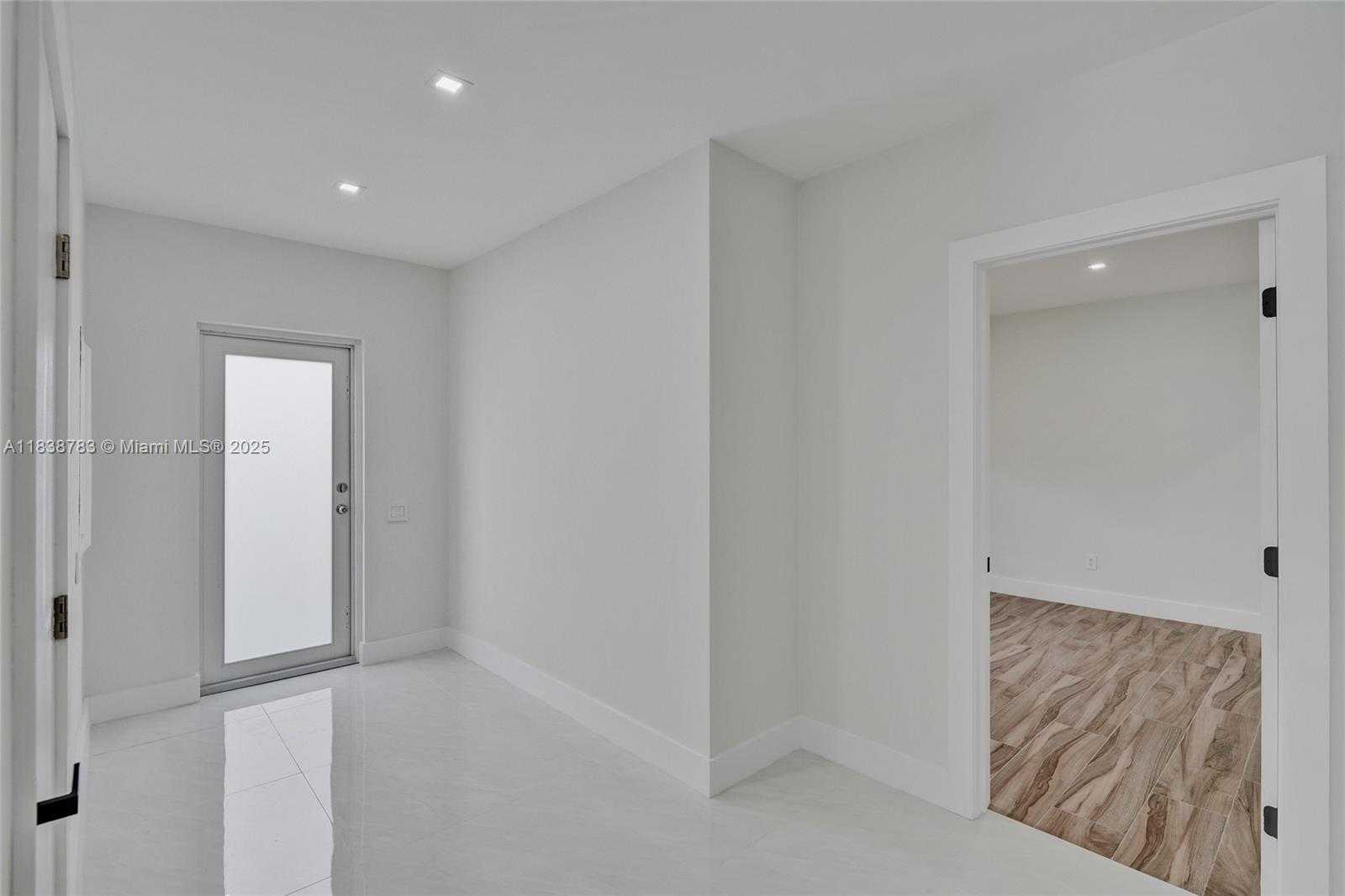 Small Image of 1840 NORTH EAST 199TH ST #1840, Miami Number 15