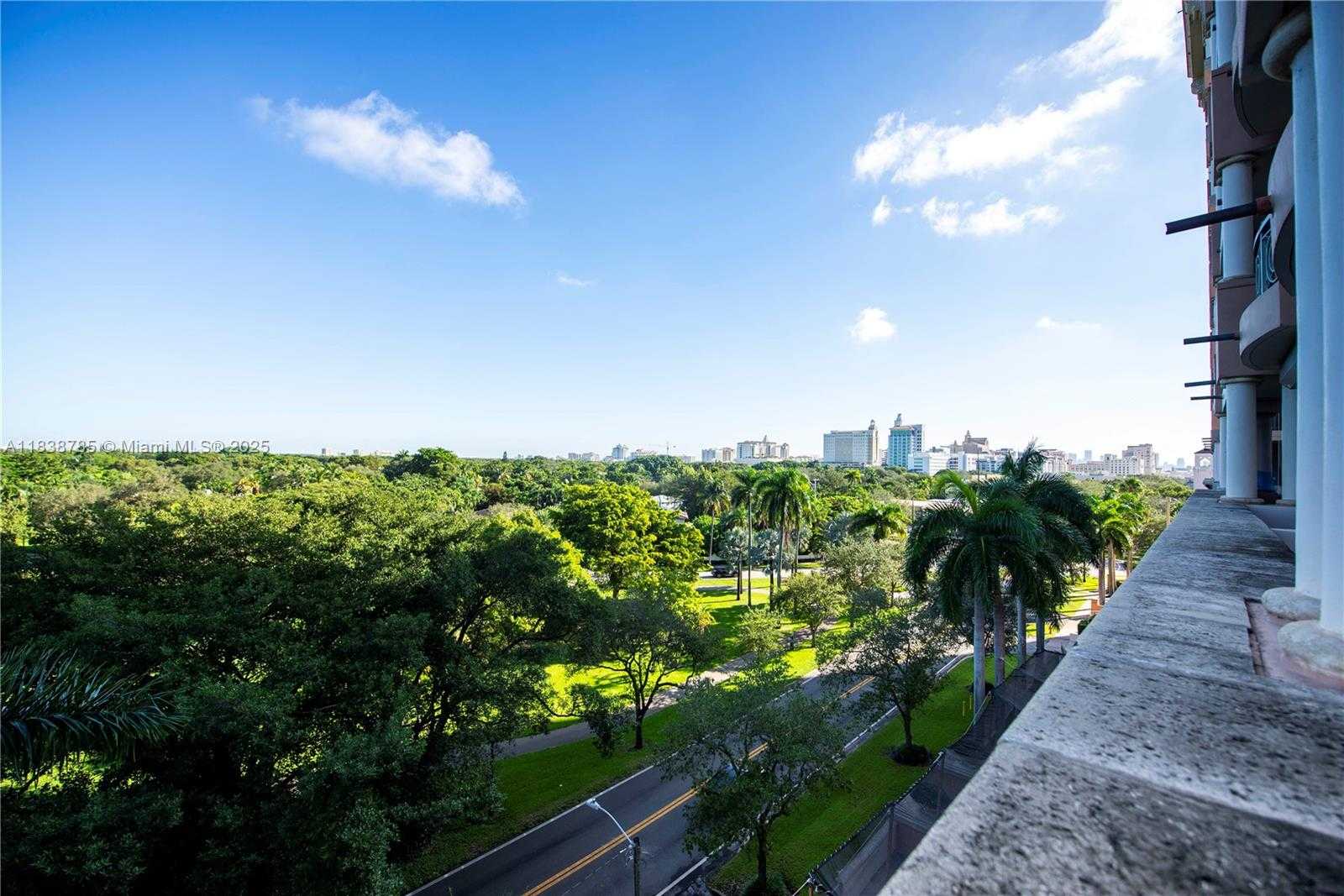Small Image of 626 CORAL WAY #604, Coral Gables Number 21